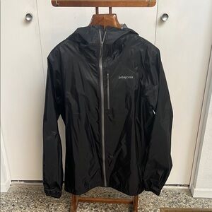 Patagonia Black Raincoat Lightweight Waterproof